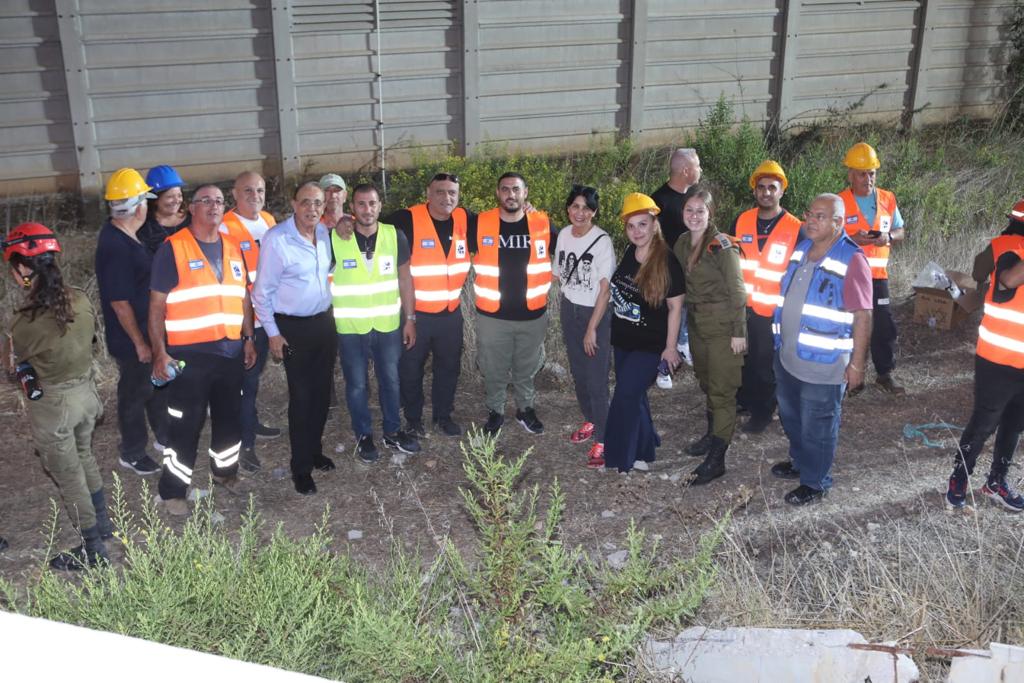 יחידת סע"ר וראש העירייה אריה טל | צילום: דוד עקיבא, דוברות עיריית טירת כרמל