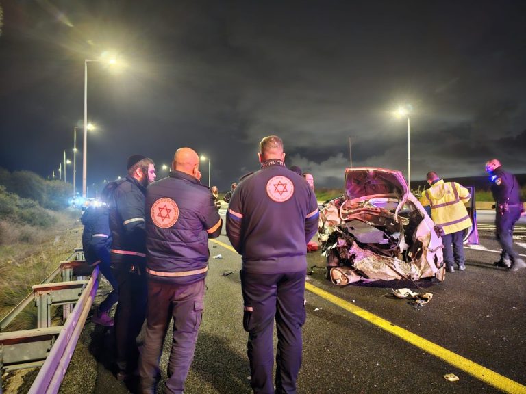 זירת התאונה הקטלנית בכביש החוף | צילום: תיעוד מבצעי מד"א