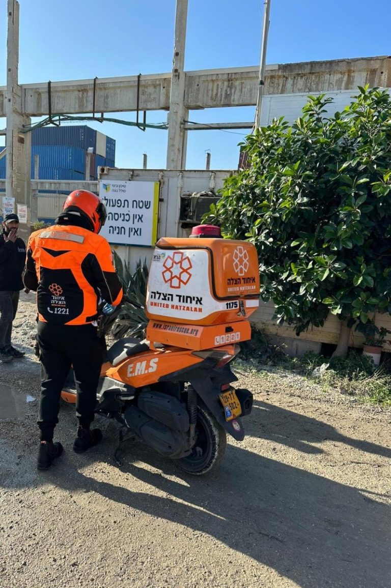 זירת התאונה במפעל במפרץ חיפה | צילום: דוברות איחוד הצלה